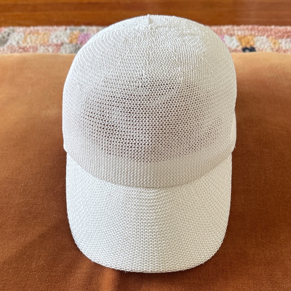 Women's White Knit Baseball Cap